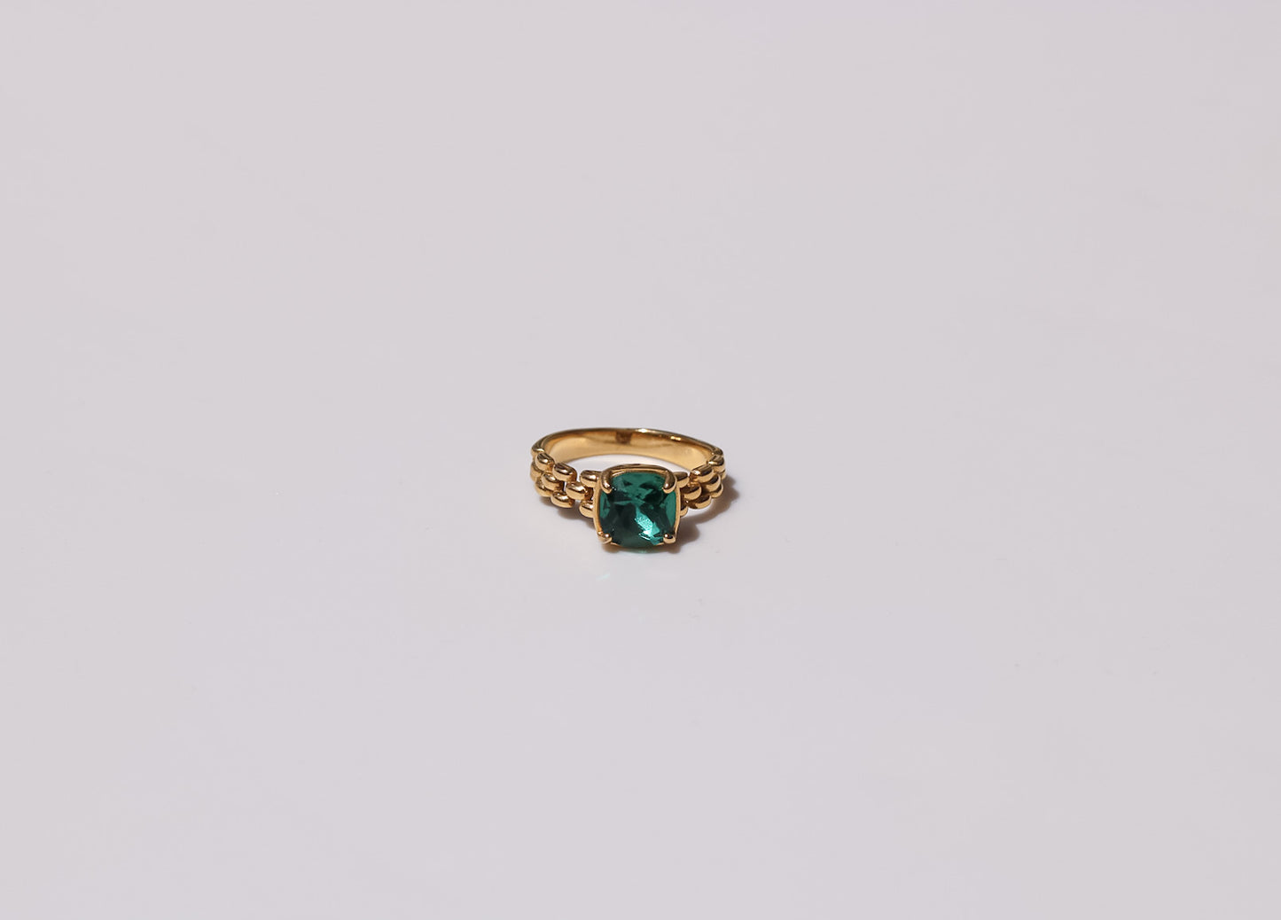 Green Chain Ring