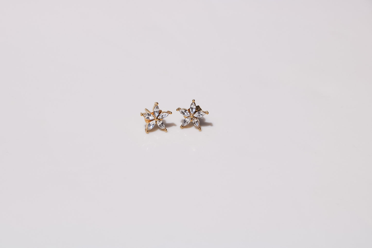 Flower Studs White